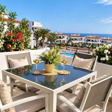 Soleggiato Attico Vista Mare E Piscina Sc768 Daire *