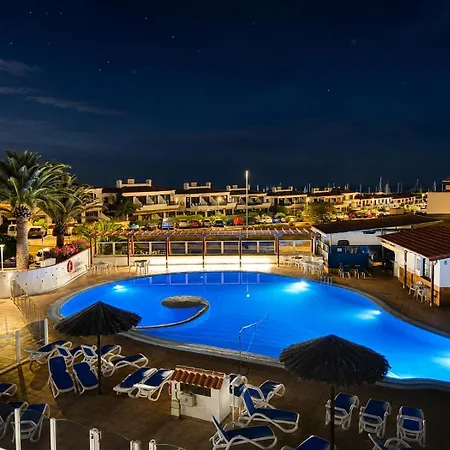 Soleggiato Attico Vista Mare E Piscina Sc768 Daire