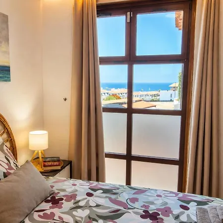Daire Soleggiato Attico Vista Mare E Piscina Sc768 *