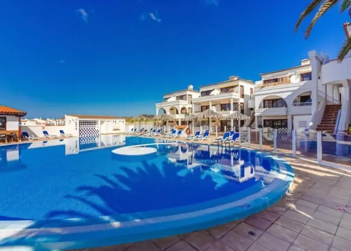 Soleggiato Attico Vista Mare E Piscina Sc768 شقة