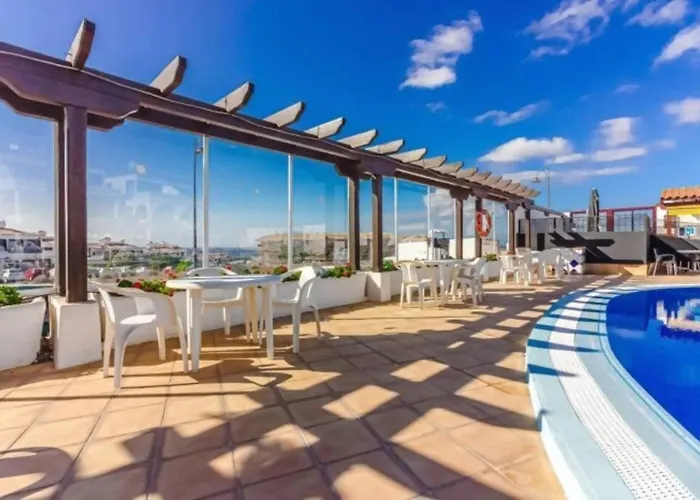 Soleggiato Attico Vista Mare E Piscina Sc768 Appartamento *