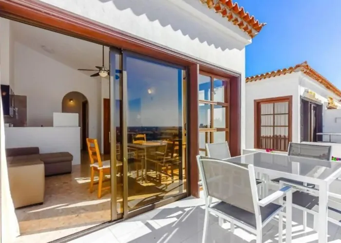 Appartamento Soleggiato Attico Vista Mare E Piscina Sc768 *